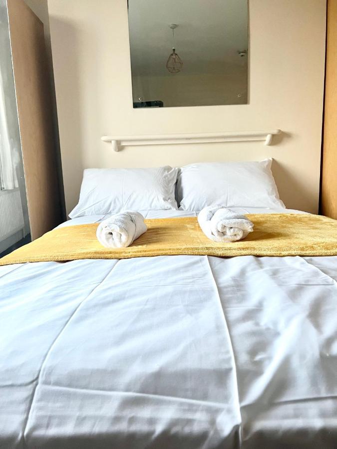 Aldgate Holiday Rooms Лондон Екстер'єр фото