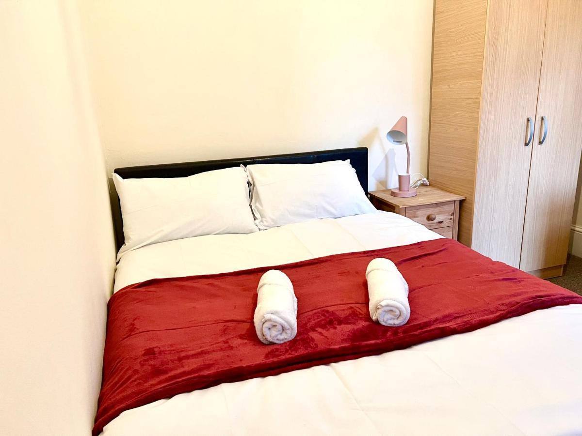 Aldgate Holiday Rooms Лондон Екстер'єр фото