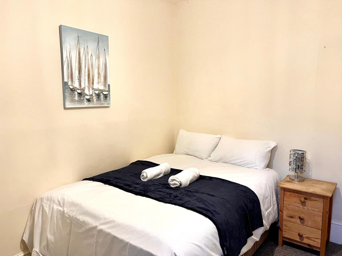 Aldgate Holiday Rooms Лондон Екстер'єр фото