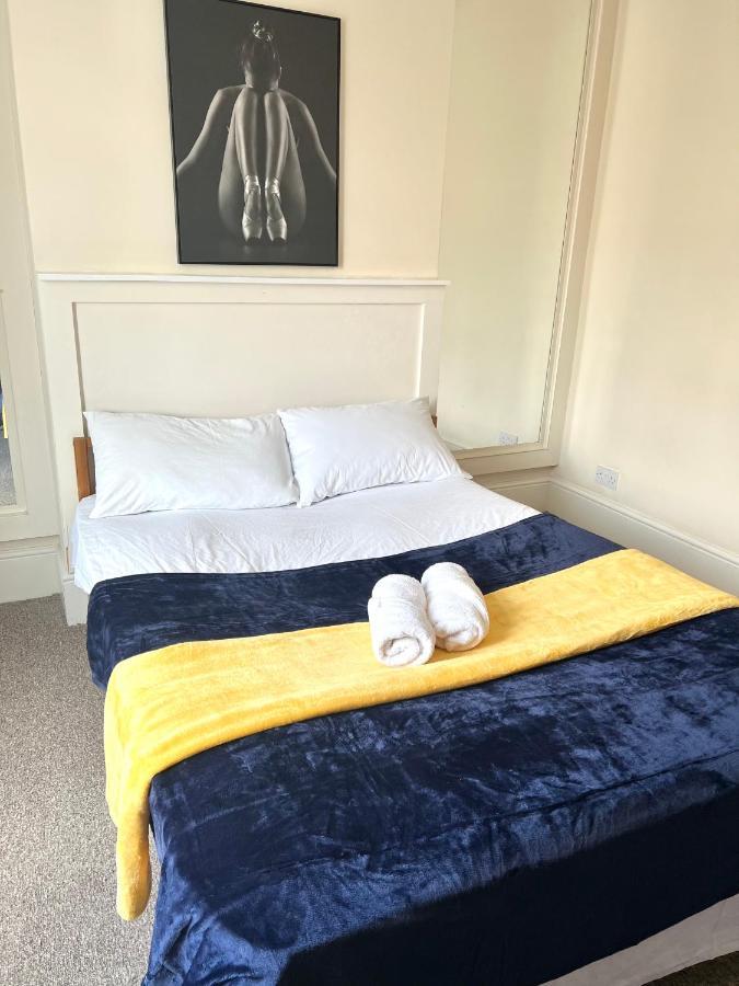 Aldgate Holiday Rooms Лондон Екстер'єр фото