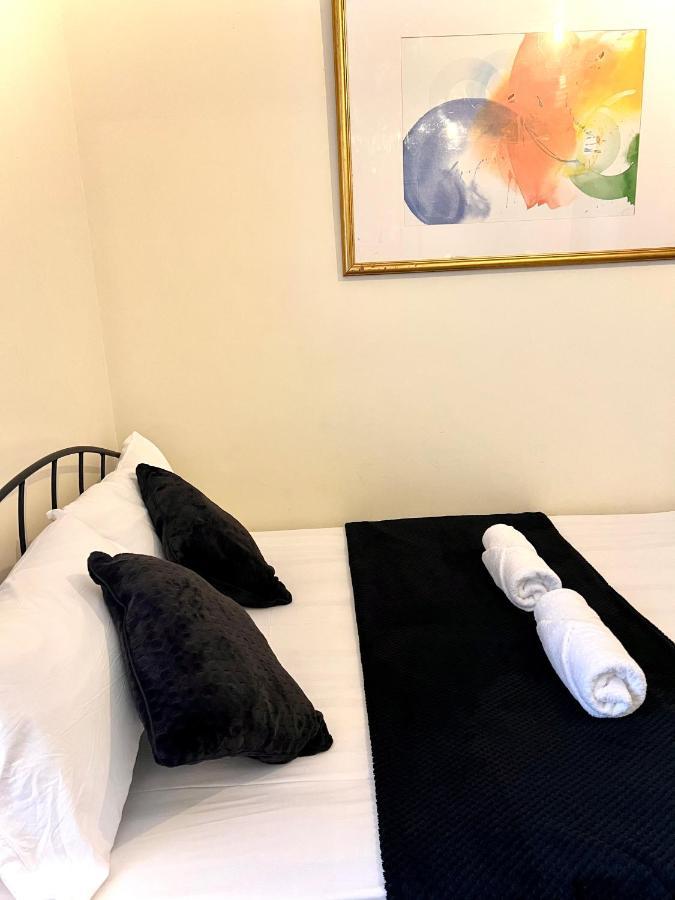 Aldgate Holiday Rooms Лондон Екстер'єр фото