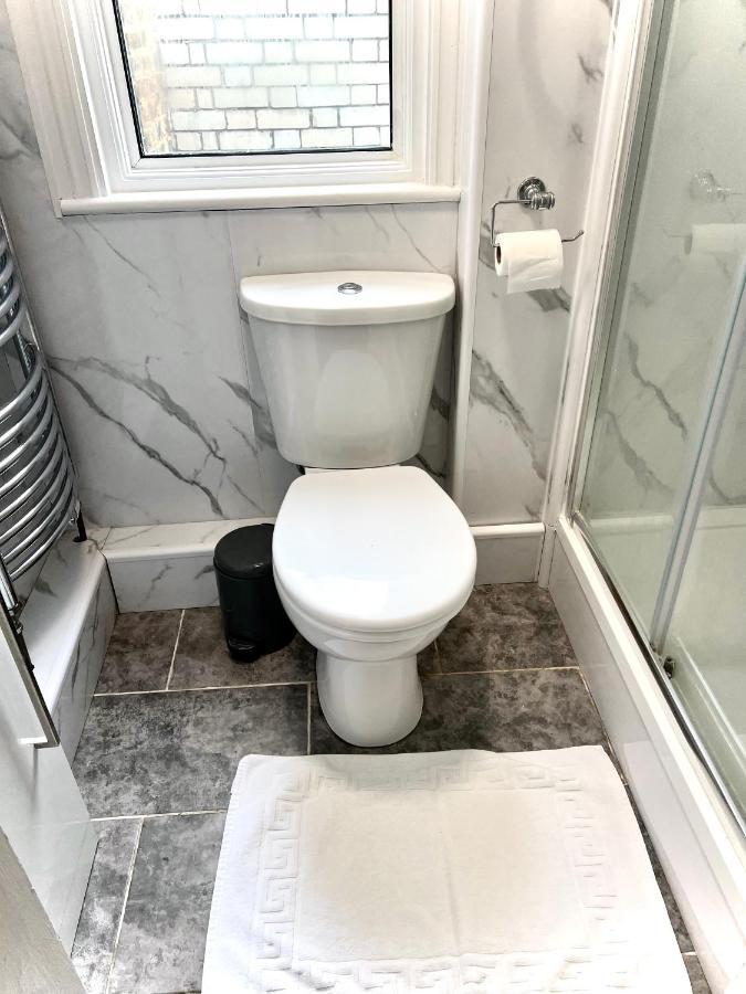 Aldgate Holiday Rooms Лондон Екстер'єр фото