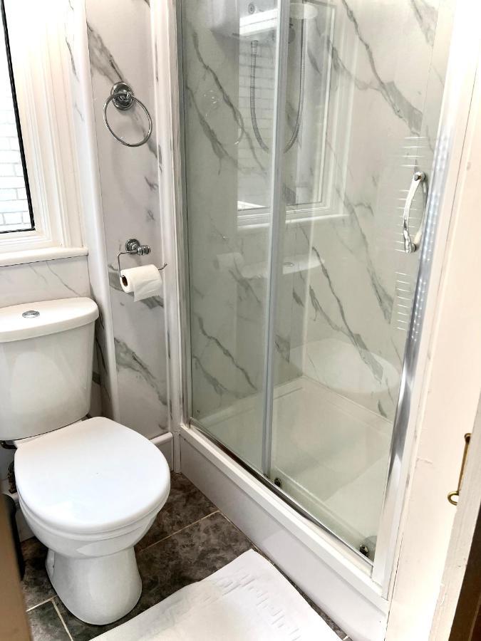 Aldgate Holiday Rooms Лондон Екстер'єр фото