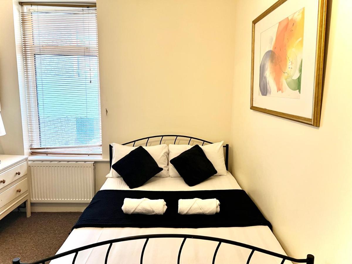 Aldgate Holiday Rooms Лондон Екстер'єр фото