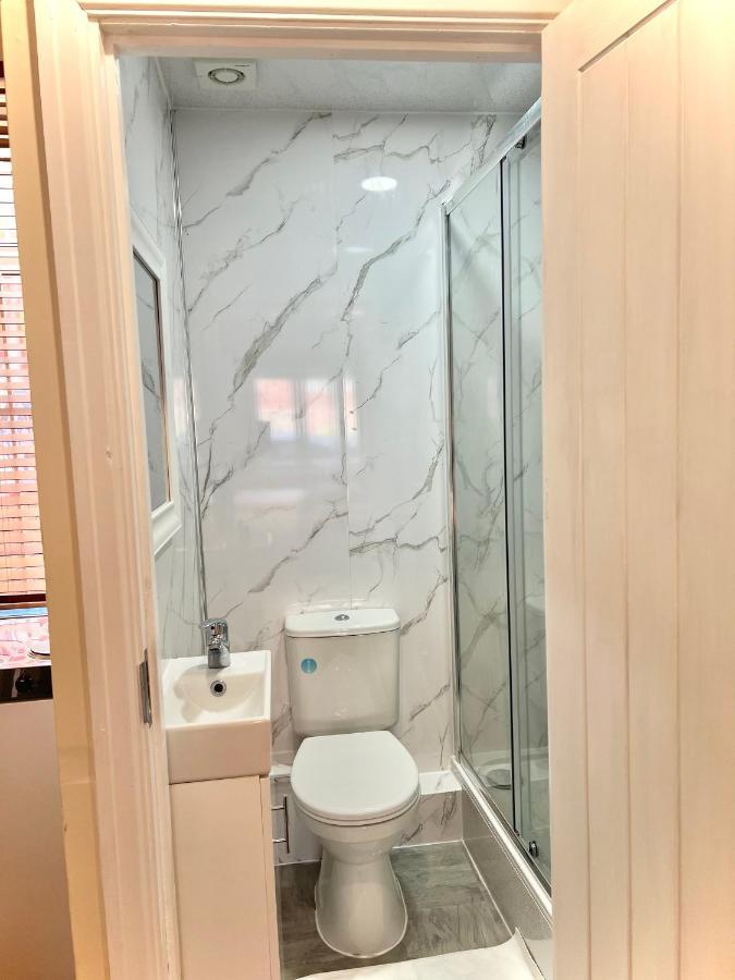 Aldgate Holiday Rooms Лондон Екстер'єр фото